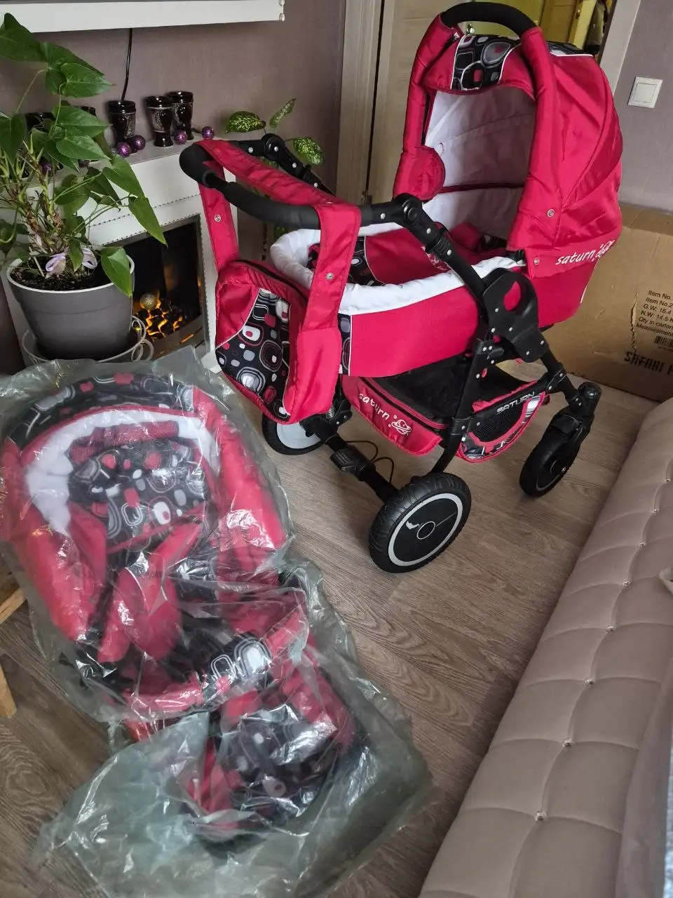 Новая коляска в Балашихе - Коляски (Товары для детей) в Балашиха