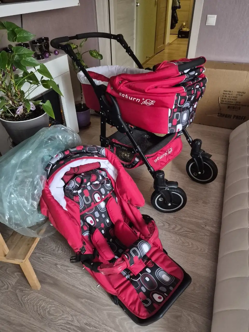 Новая коляска в Балашихе - Коляски (Товары для детей) в Балашиха