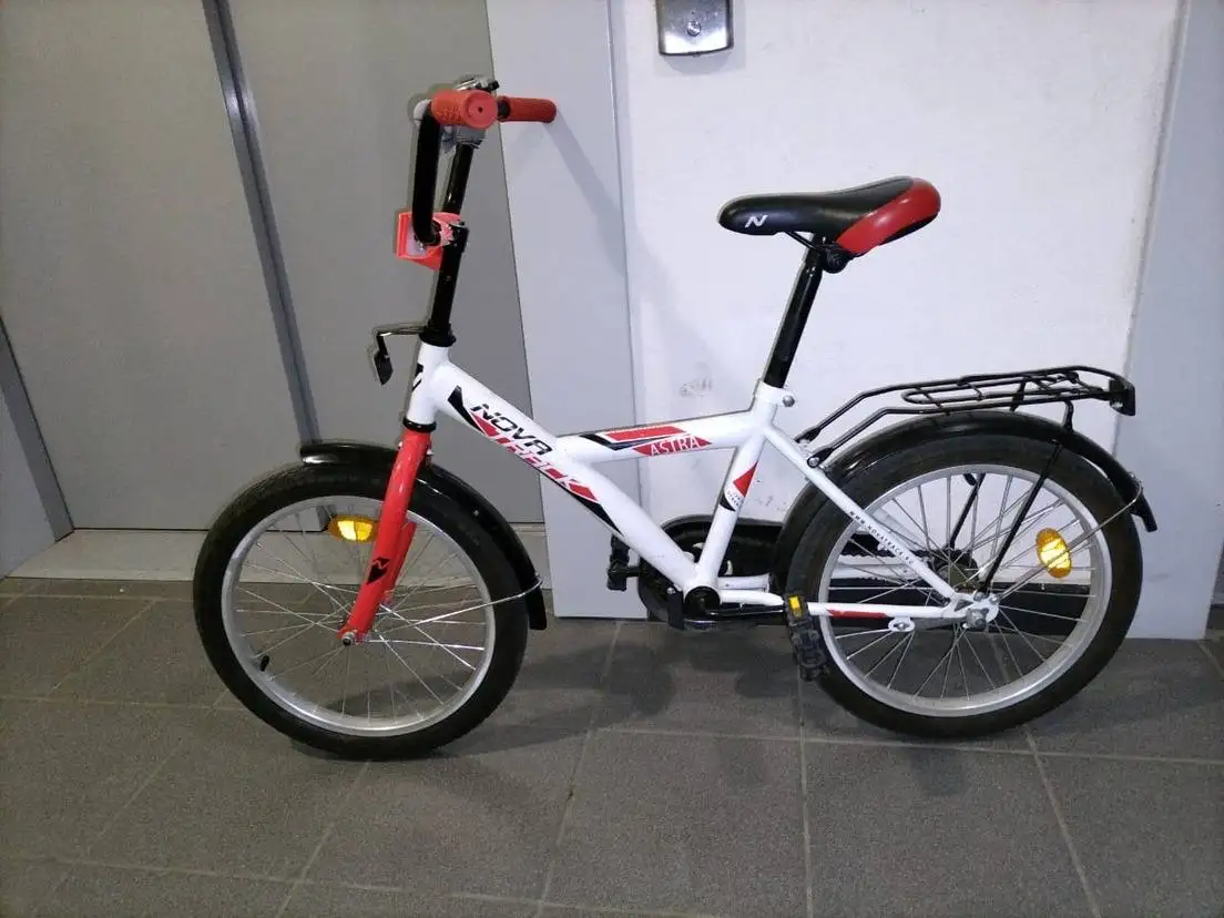 Детский велосипед Novatrack Astra 16" с дополнительными колесами - Велосипеды (Товары для детей) в Балашиха