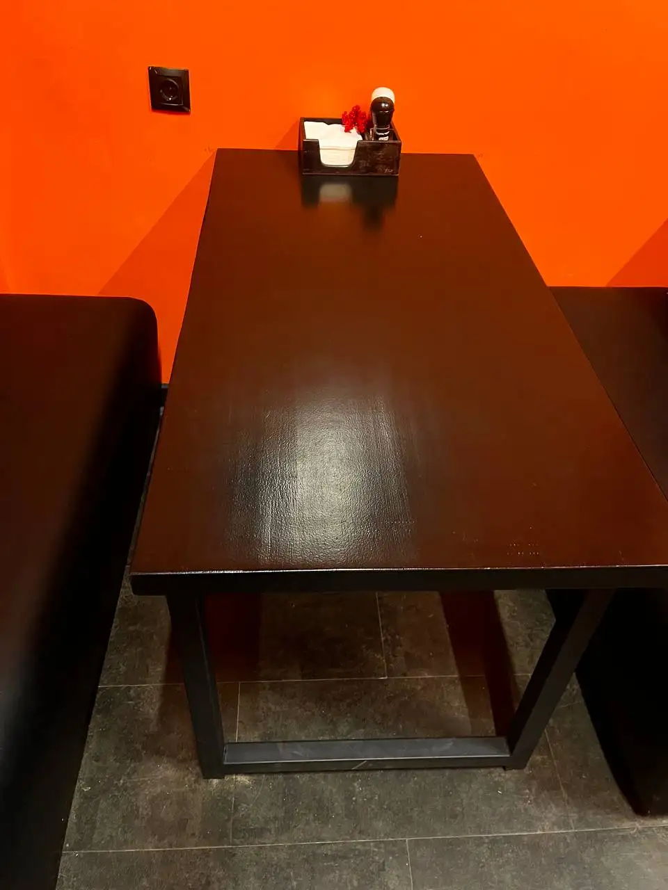 Столы и диваны по ул. Реутовская 29 - Барахолка в Балашиха