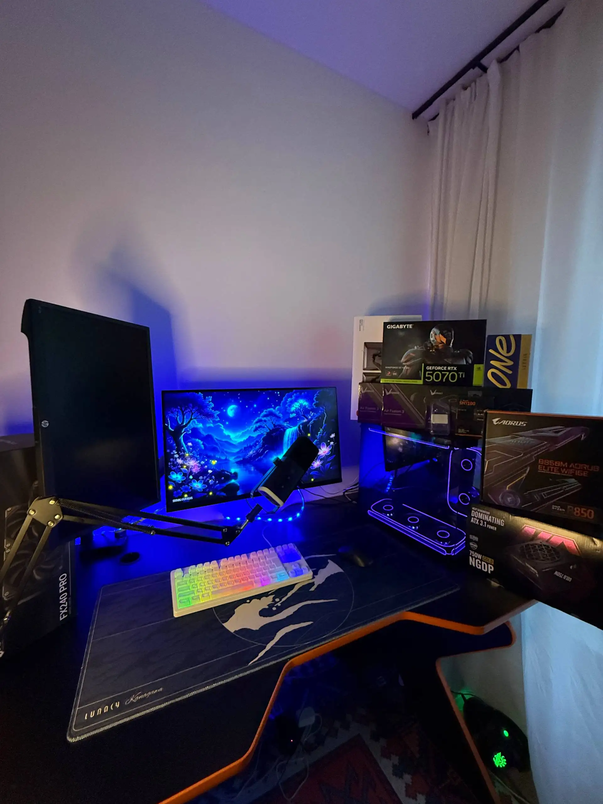 Игровой компьютер 9700X/5070 Ti/32GB/1TB - Компьютеры (Электроника) в Балашиха