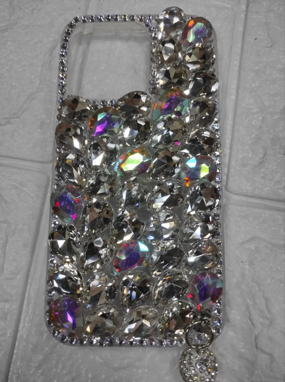 Чехол с кристаллами и подвеской для iPhone 13 Pro - Аксессуары для телефонов (Электроника) в Балашиха