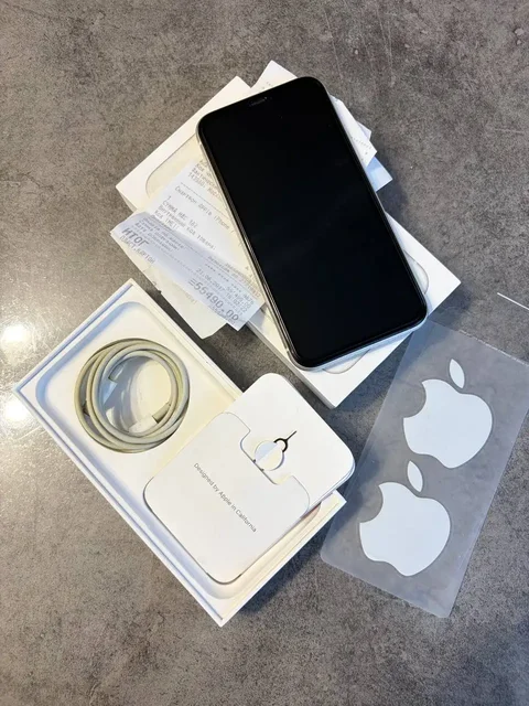Продается IPhone 11 - Мобильные телефоны в Балашиха