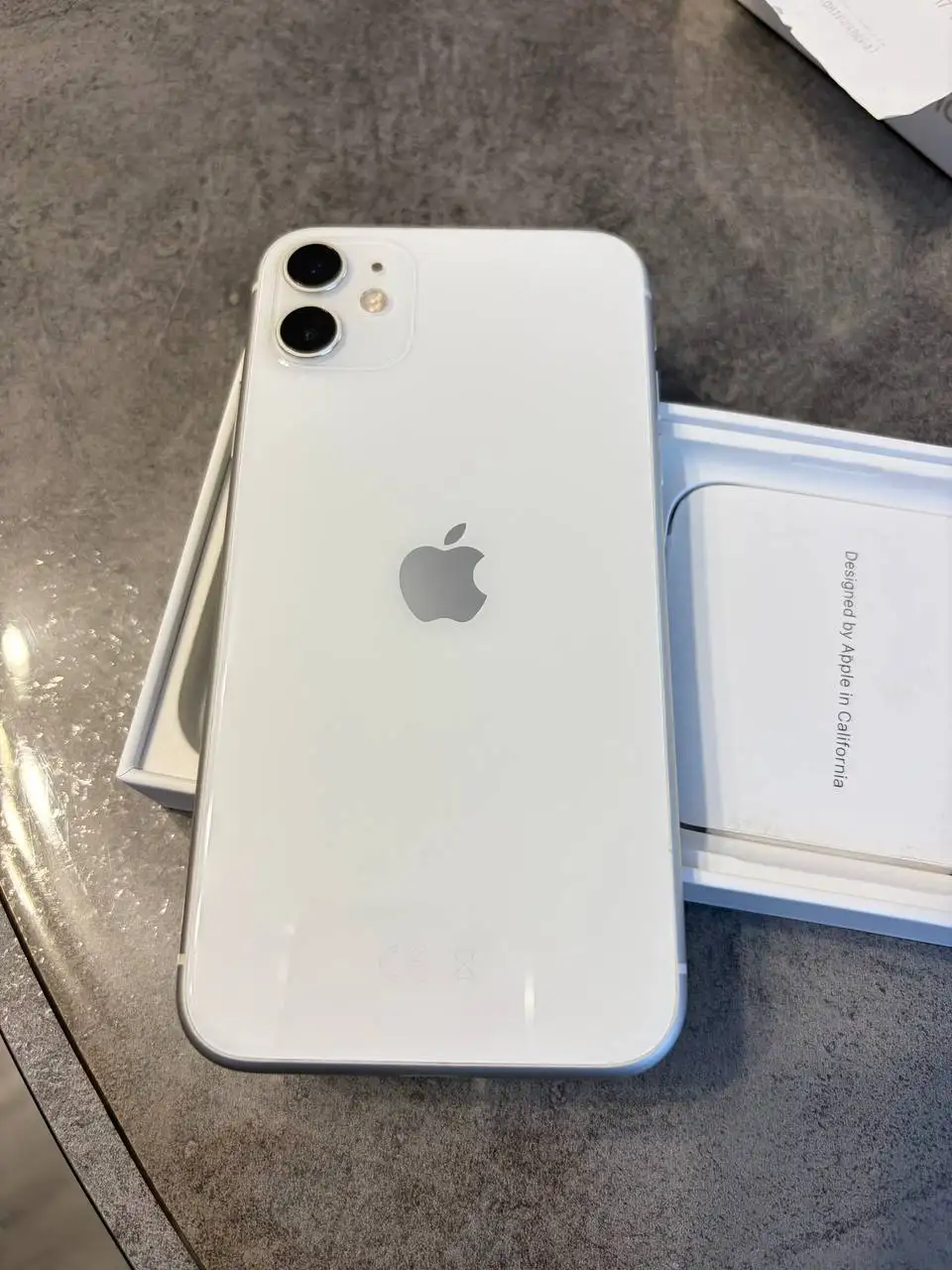 Продается IPhone 11 - Мобильные телефоны (Электроника) в Балашиха