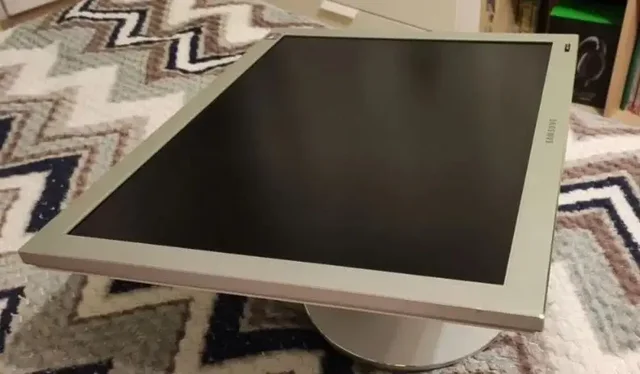 Монитор Samsung SyncMaster 193Plus - Кухонная техника в Балашиха
