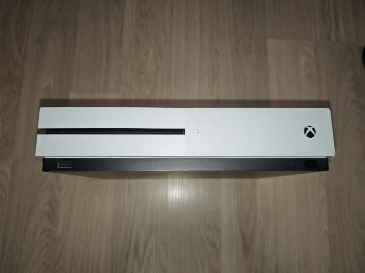 Продаю Xbox One S 1TB - Игровые приставки (Электроника) в Балашиха