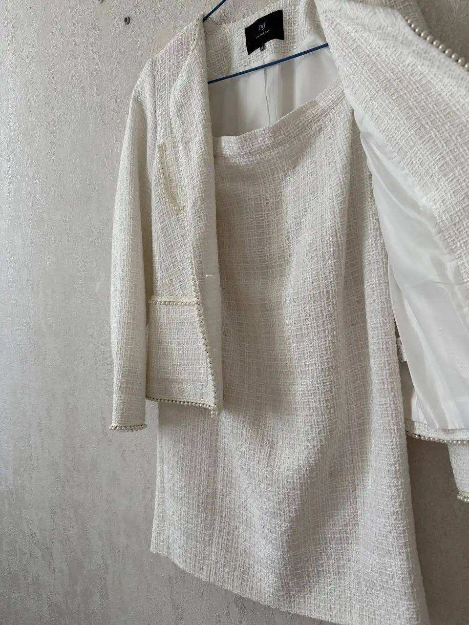 Продам костюм 46 размер - Костюмы (Одежда) в Реутов