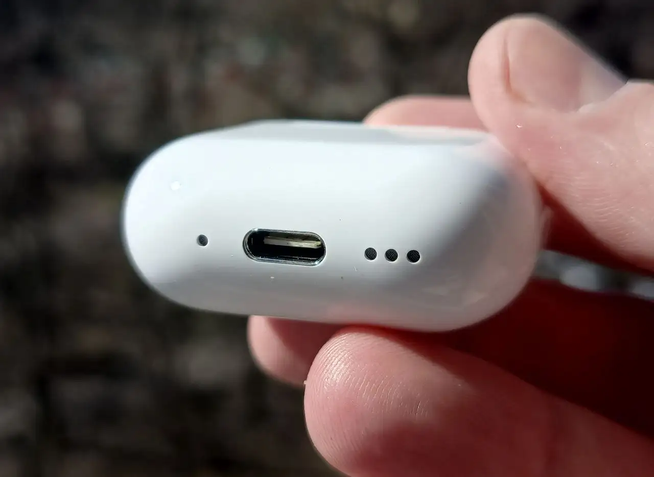 Продам реплику AirPods 4 - Наушники (Электроника) в Москва