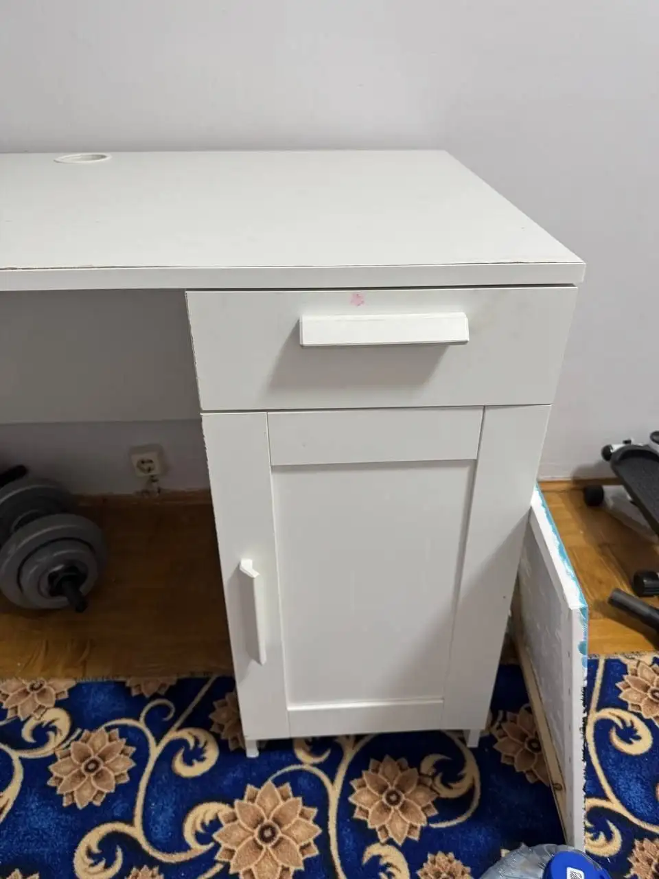 Столик IKEA - Мебель (Барахолка) в Балашиха