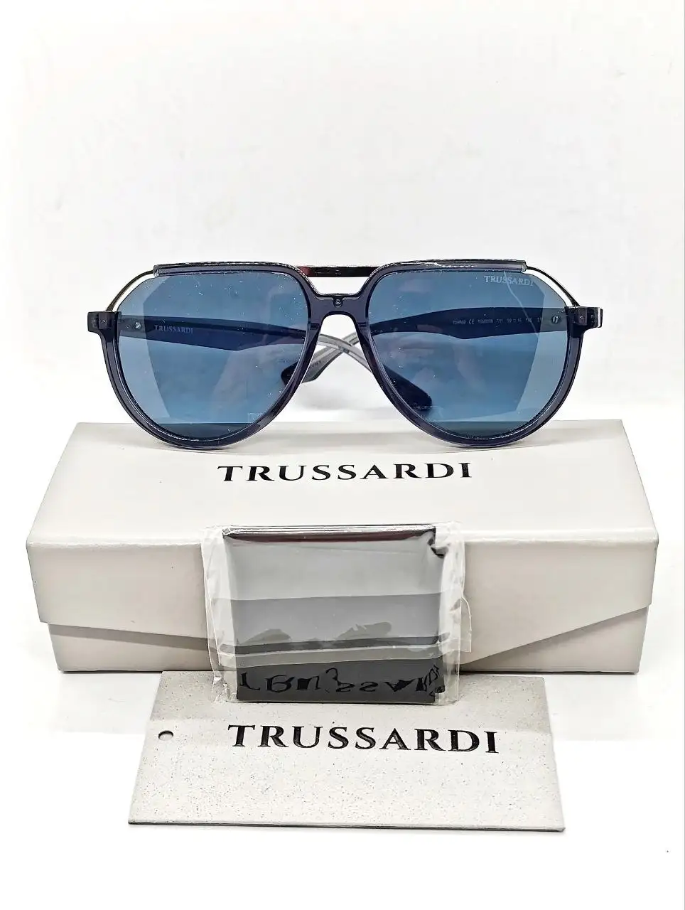 Продаю очки солнцезащитные TRUSSARDI - Аксессуары (Одежда) в Балашиха