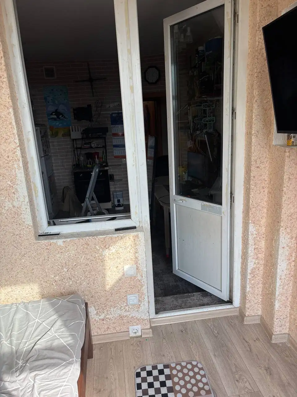 Отдам окно и балконную дверь - Барахолка в Балашиха