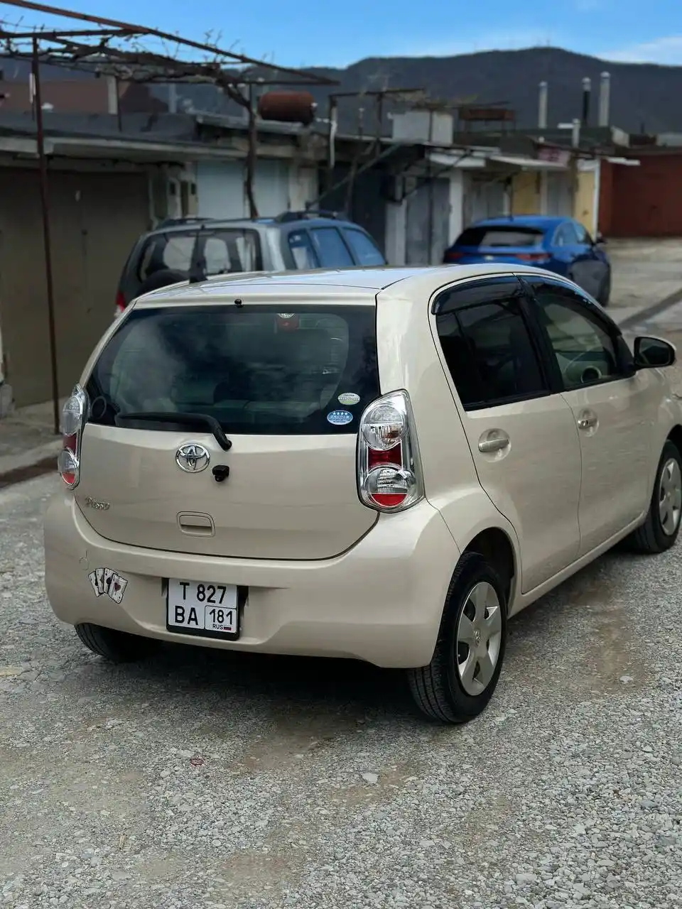 Тойота Passo Hana plus