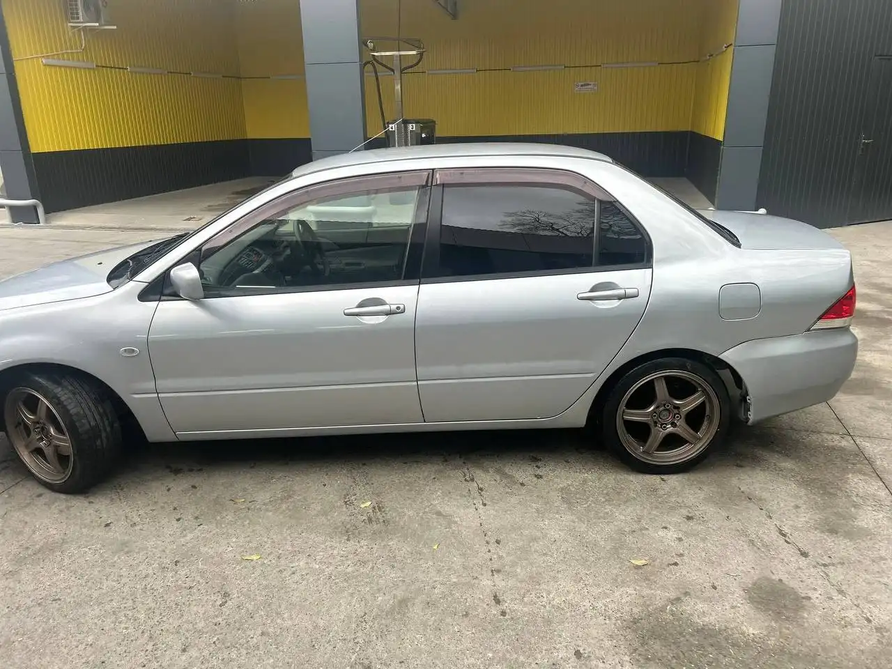 Автомобиль в очень хорошем состоянии