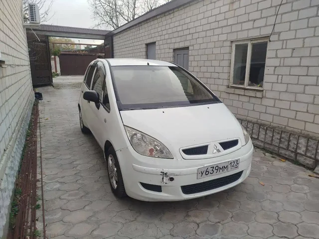 Продажа автомобиля Mitsubishi Colt 2003 года - Авто в Краснодарский край