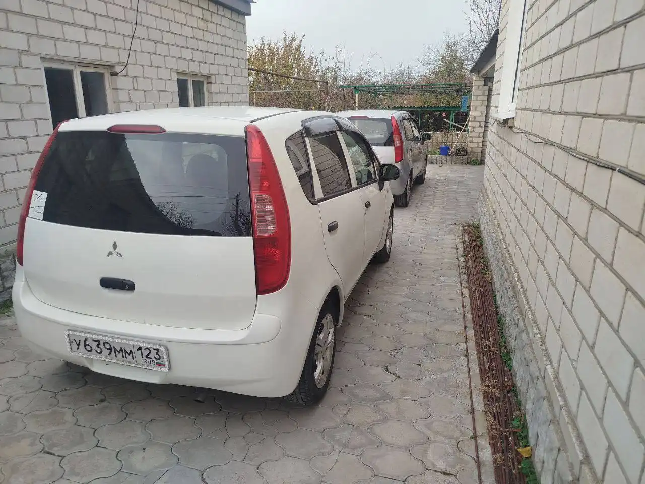 Продажа автомобиля Mitsubishi Colt 2003 года