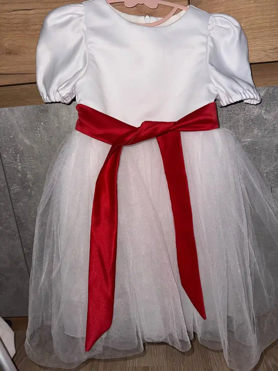 Продажа детских платьев