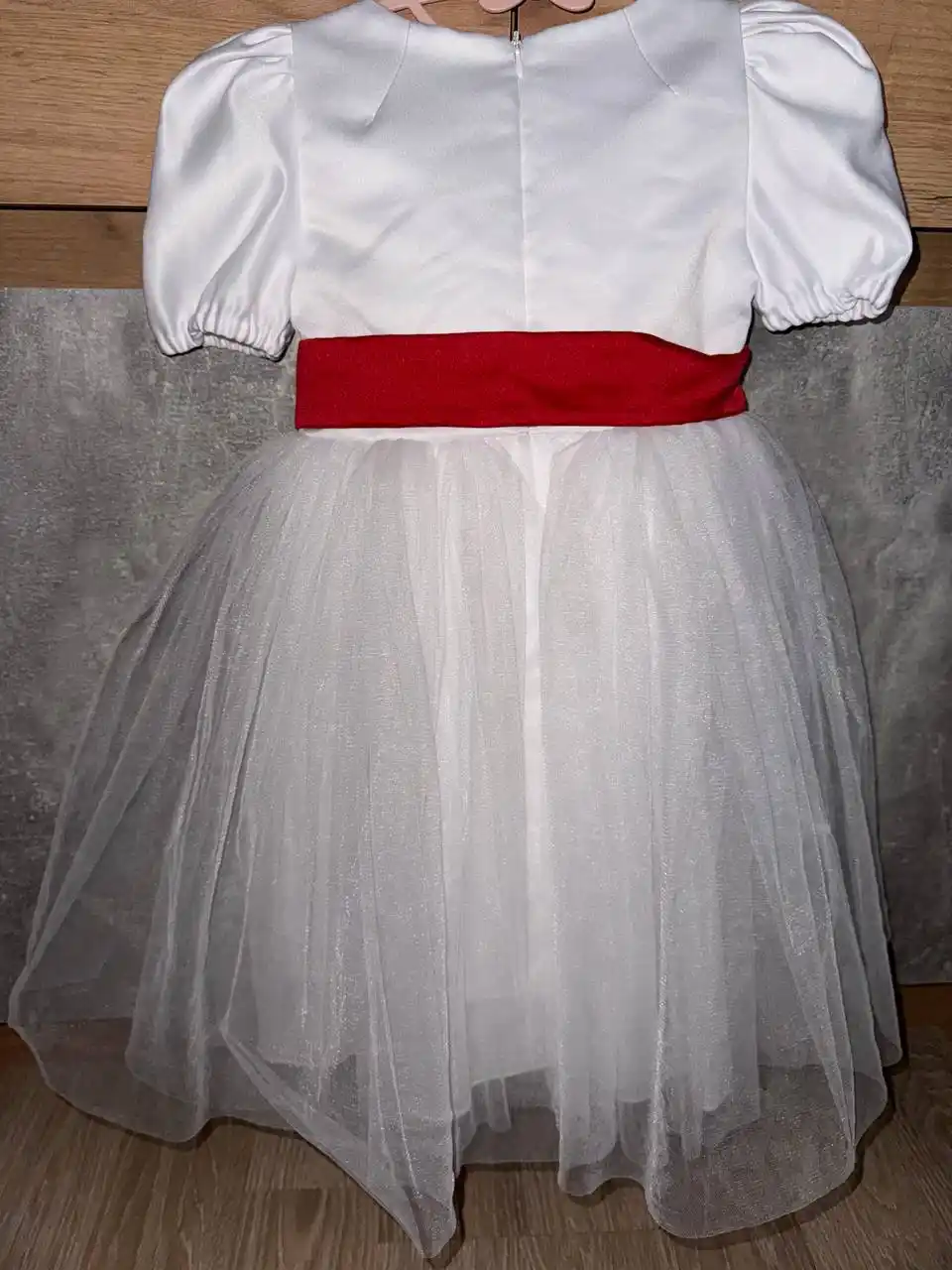 Продажа детских платьев