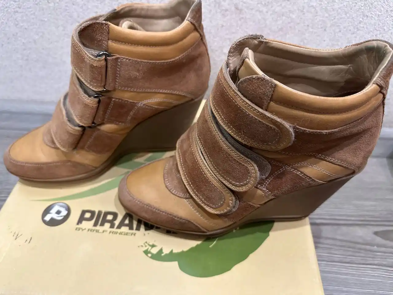 Ботинки кожаные и туфли