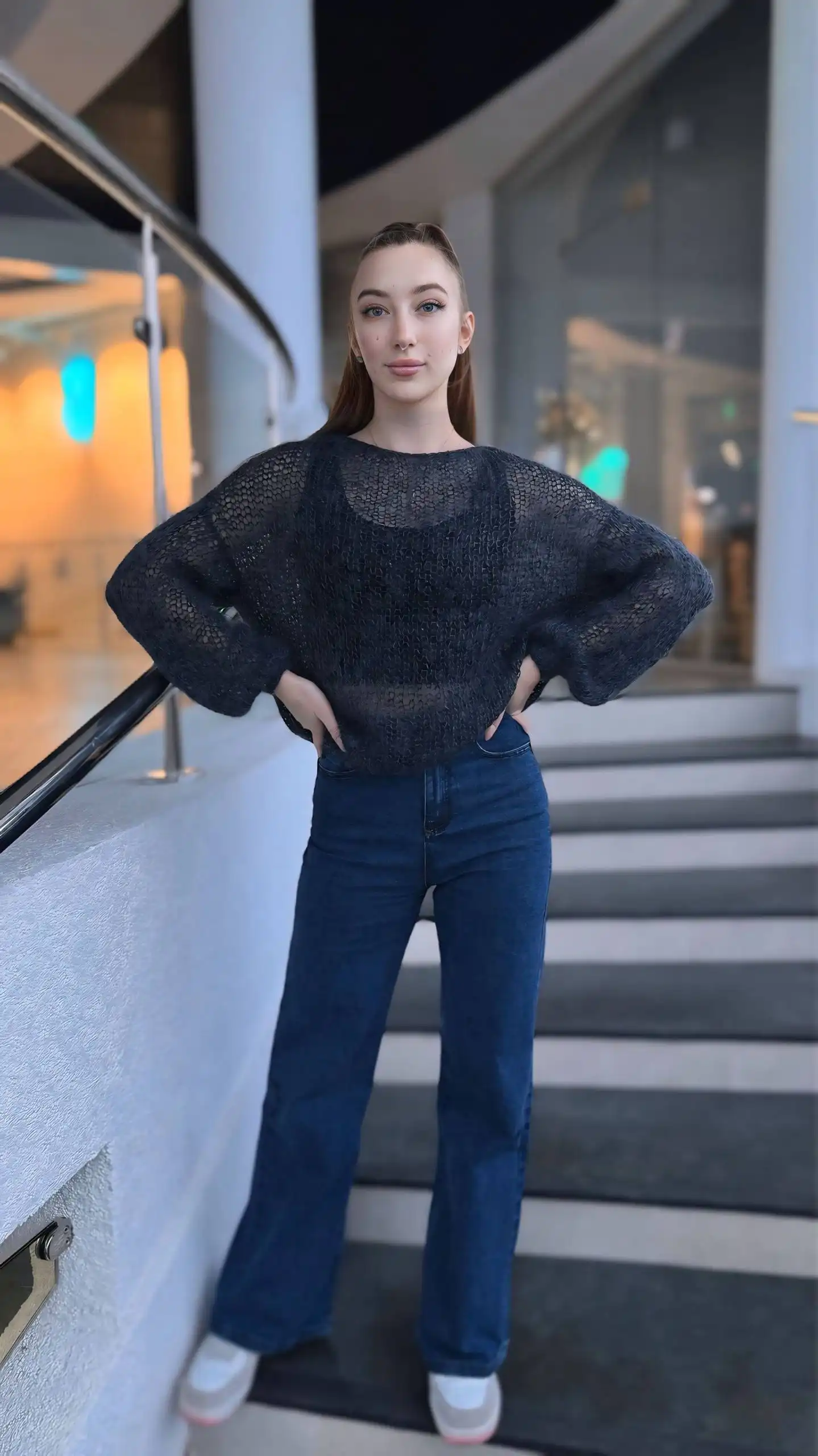 Джемпер из мохера ручной работы