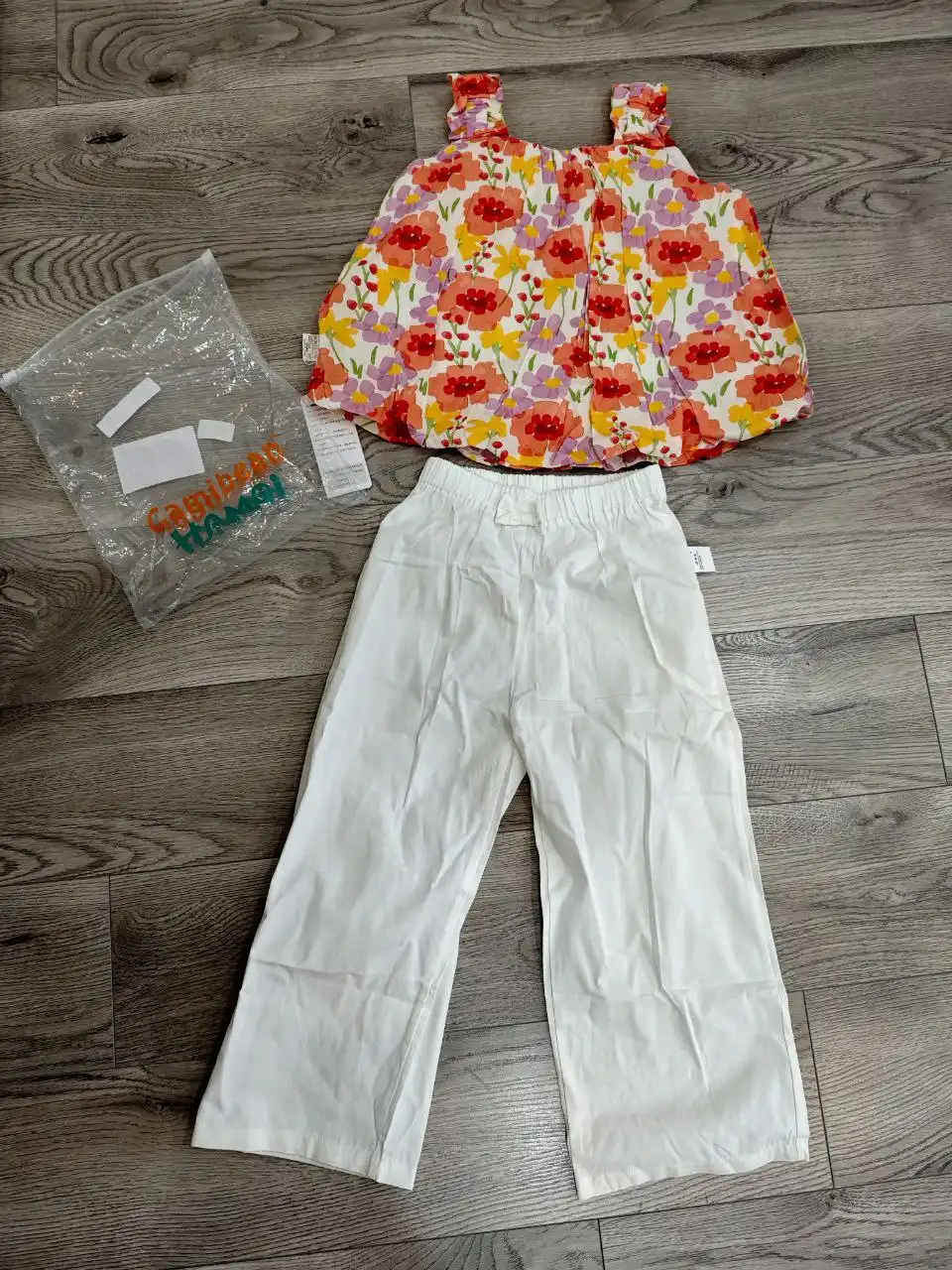 Новый костюм для девочки 110-116 см
