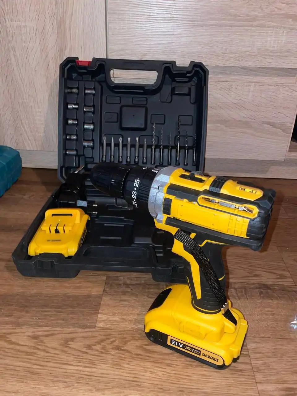 Шуруповерт DeWаlt 21v