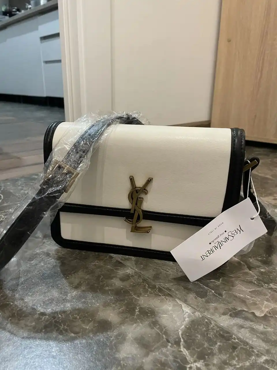 Сумки с серийными номерами