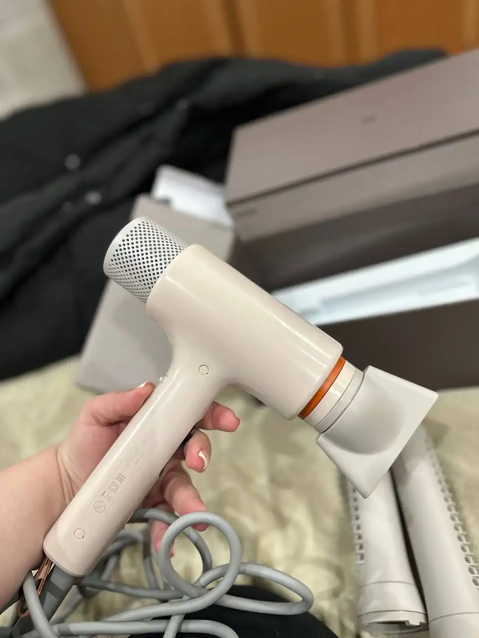 Продажа стайлера Bork F732ch