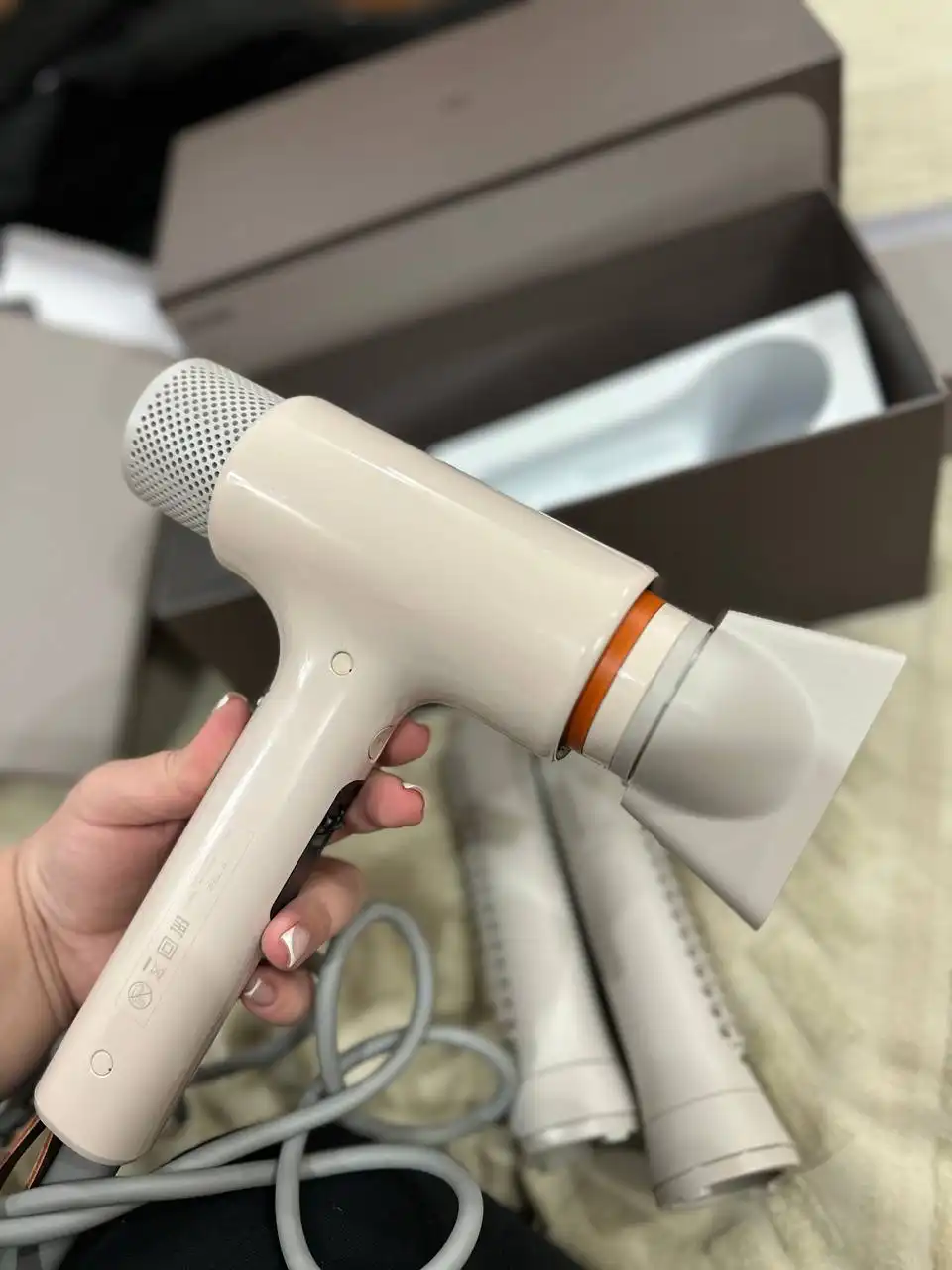 Продажа стайлера Bork F732ch