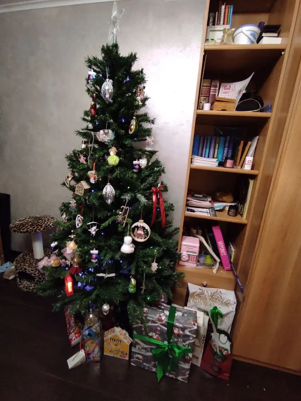 Продам ёлку