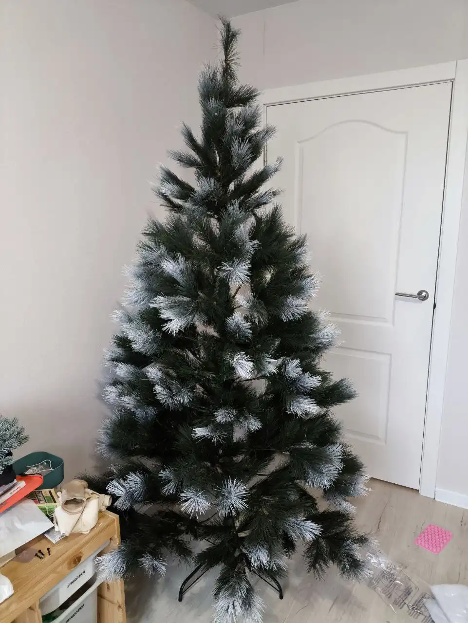 Продам искусственную ёлку 210 см