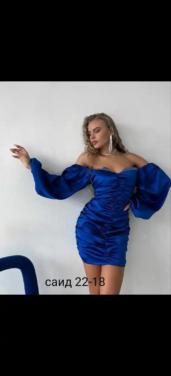 Платье 42-46 плотный атлас