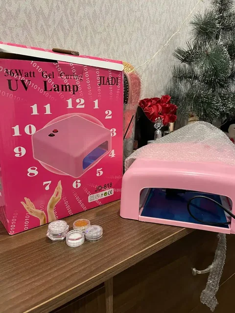 Лампа для маникюра с блестками и втиркой - частное объявление в Щелково