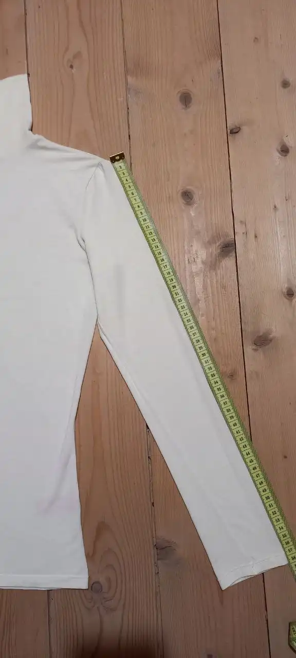 Женская базовая водолазка Faberlic из вискозы, размер L