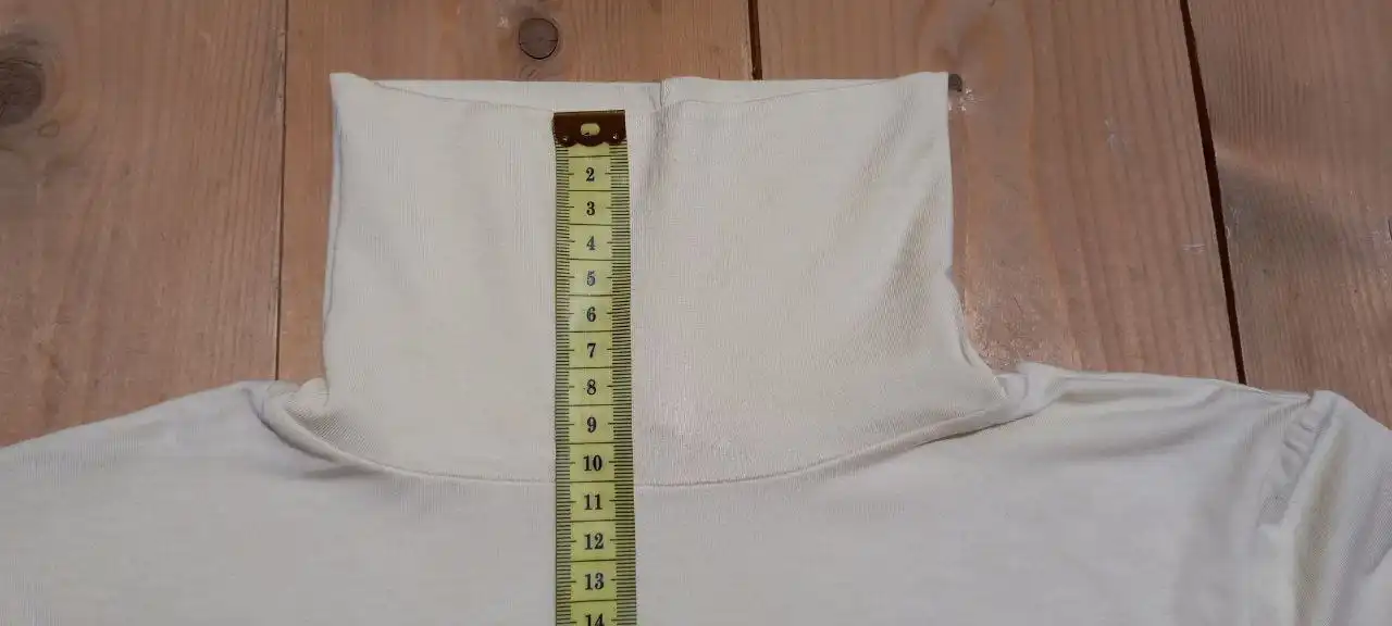 Женская базовая водолазка Faberlic из вискозы, размер L