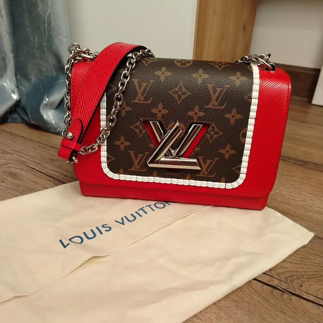 Женская сумка из натуральной кожи