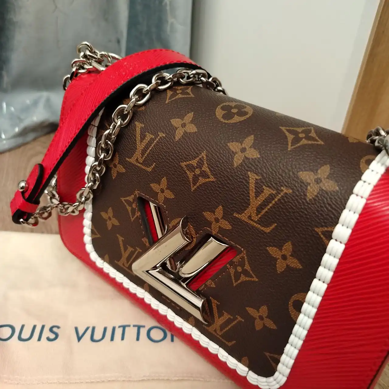 Женская сумка из натуральной кожи