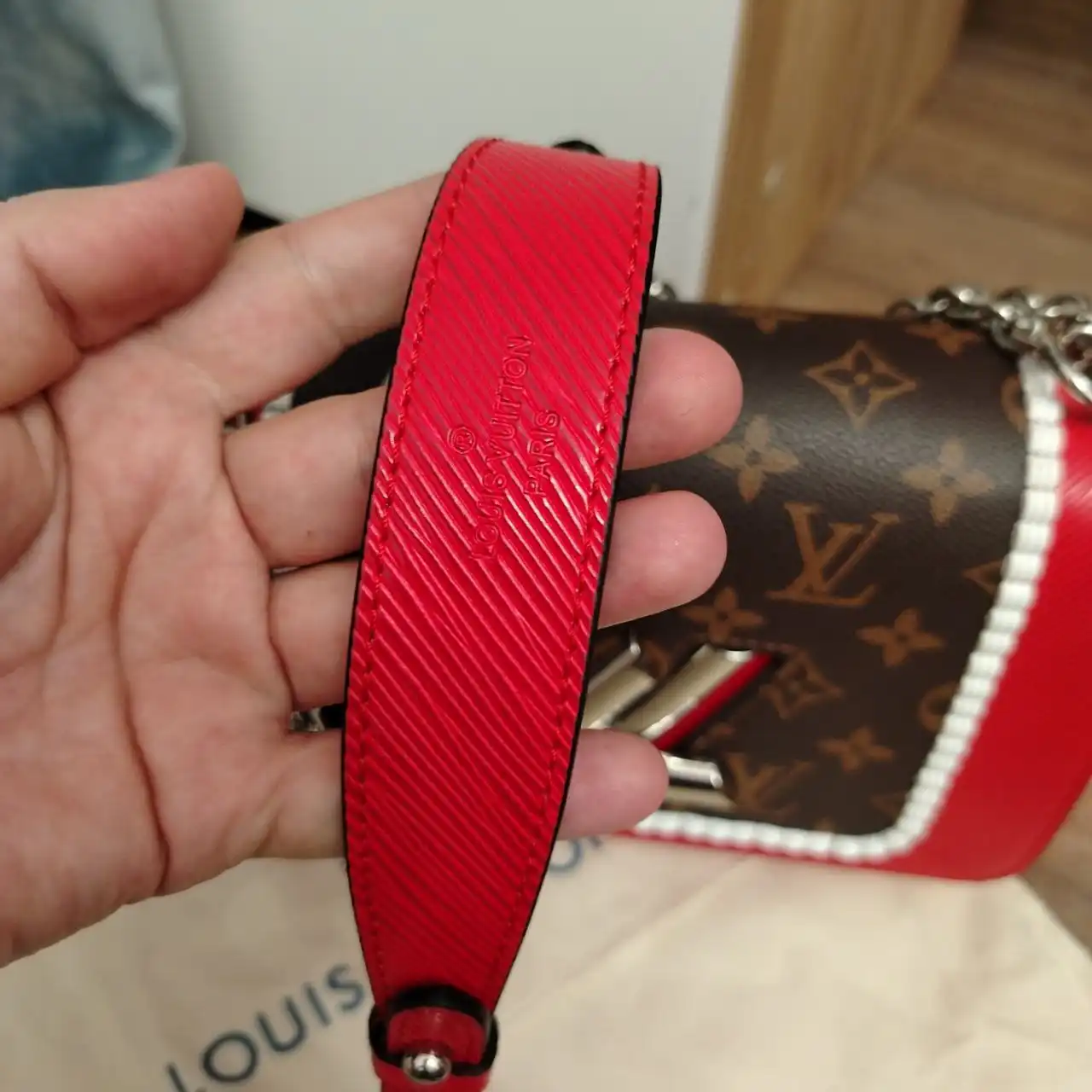 Женская сумка из натуральной кожи