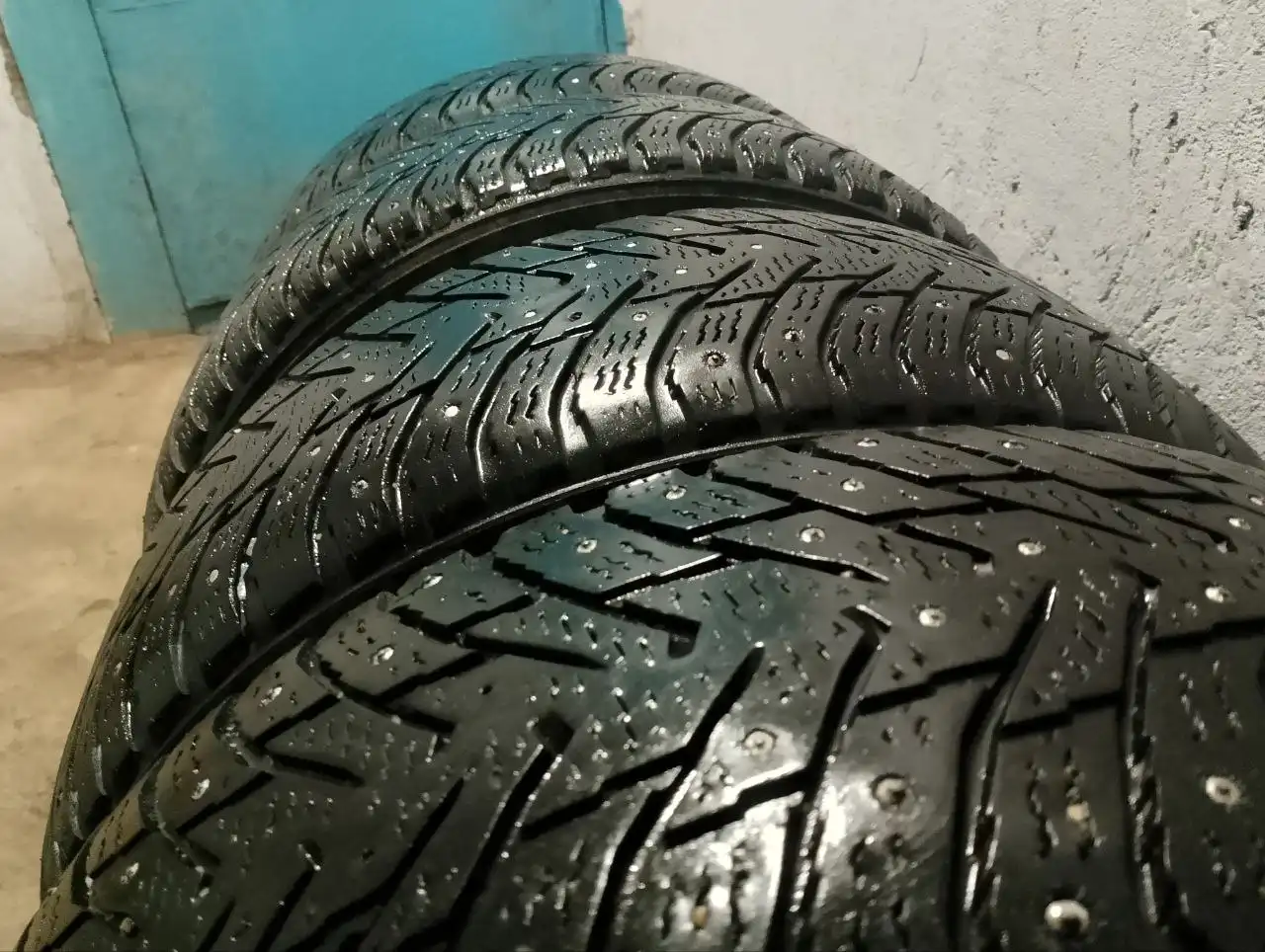 Автомобильная шина 185/65R15