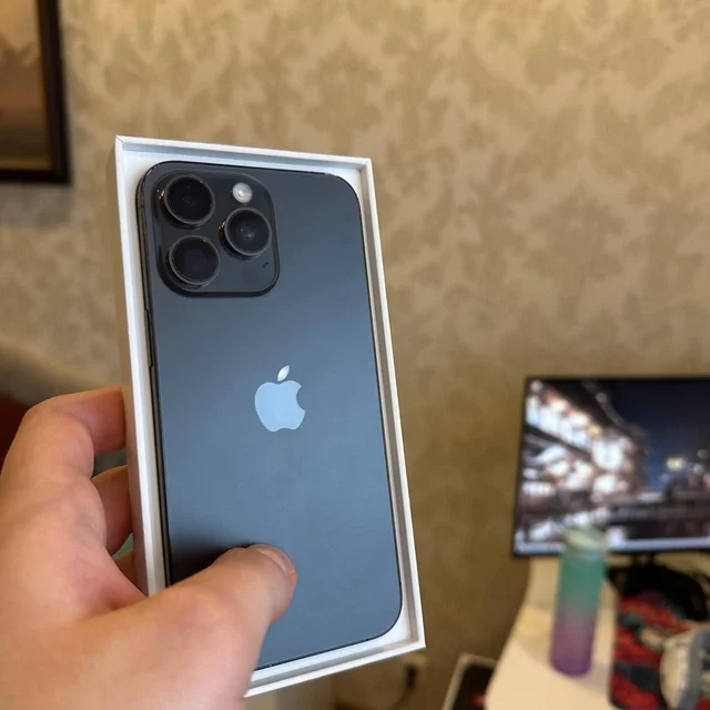 Продам айфон 15 про макс и айфон 15 плюс - Электроника в Мытищи