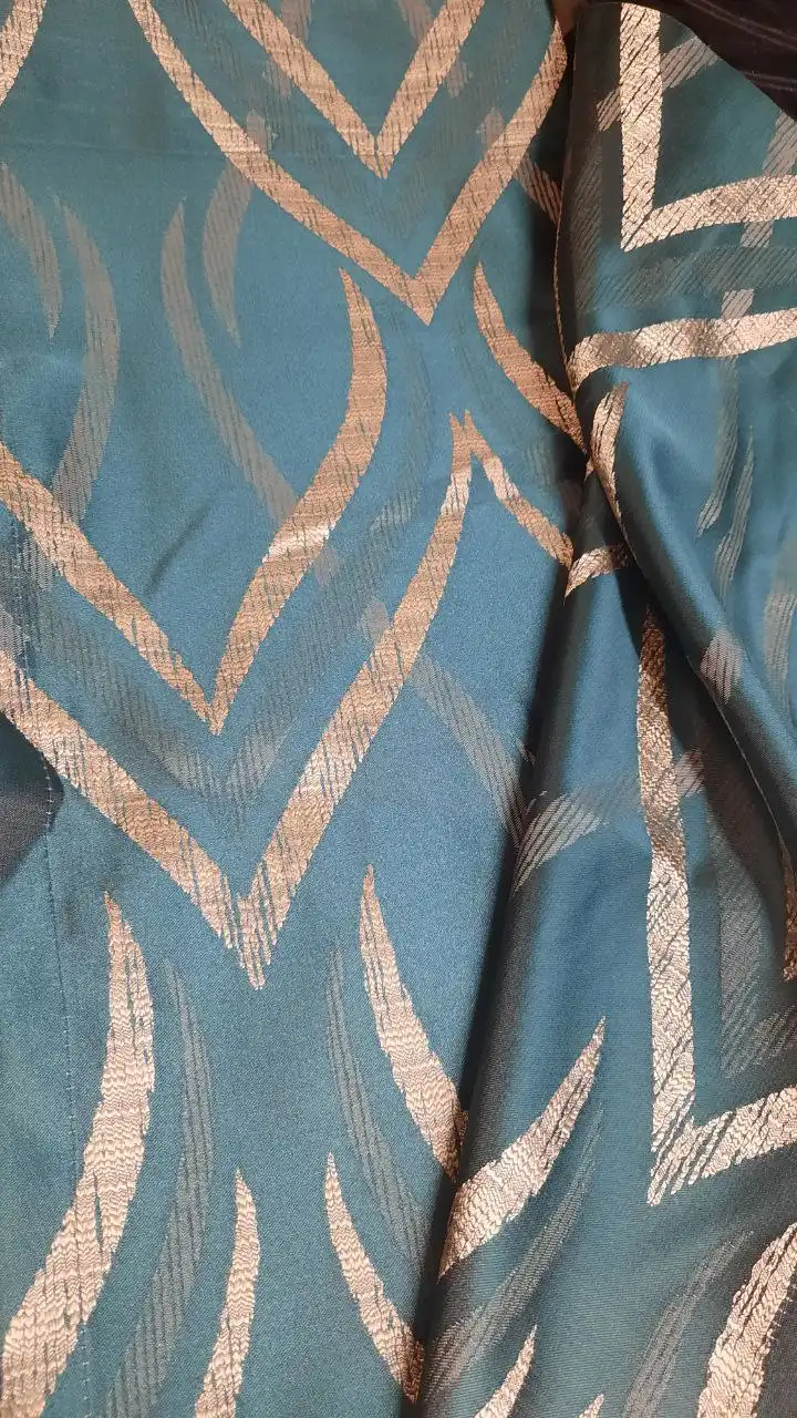 Продажа штор из ткани блэкаут и жаккарда - Текстиль (Для дома и дачи) в Королев