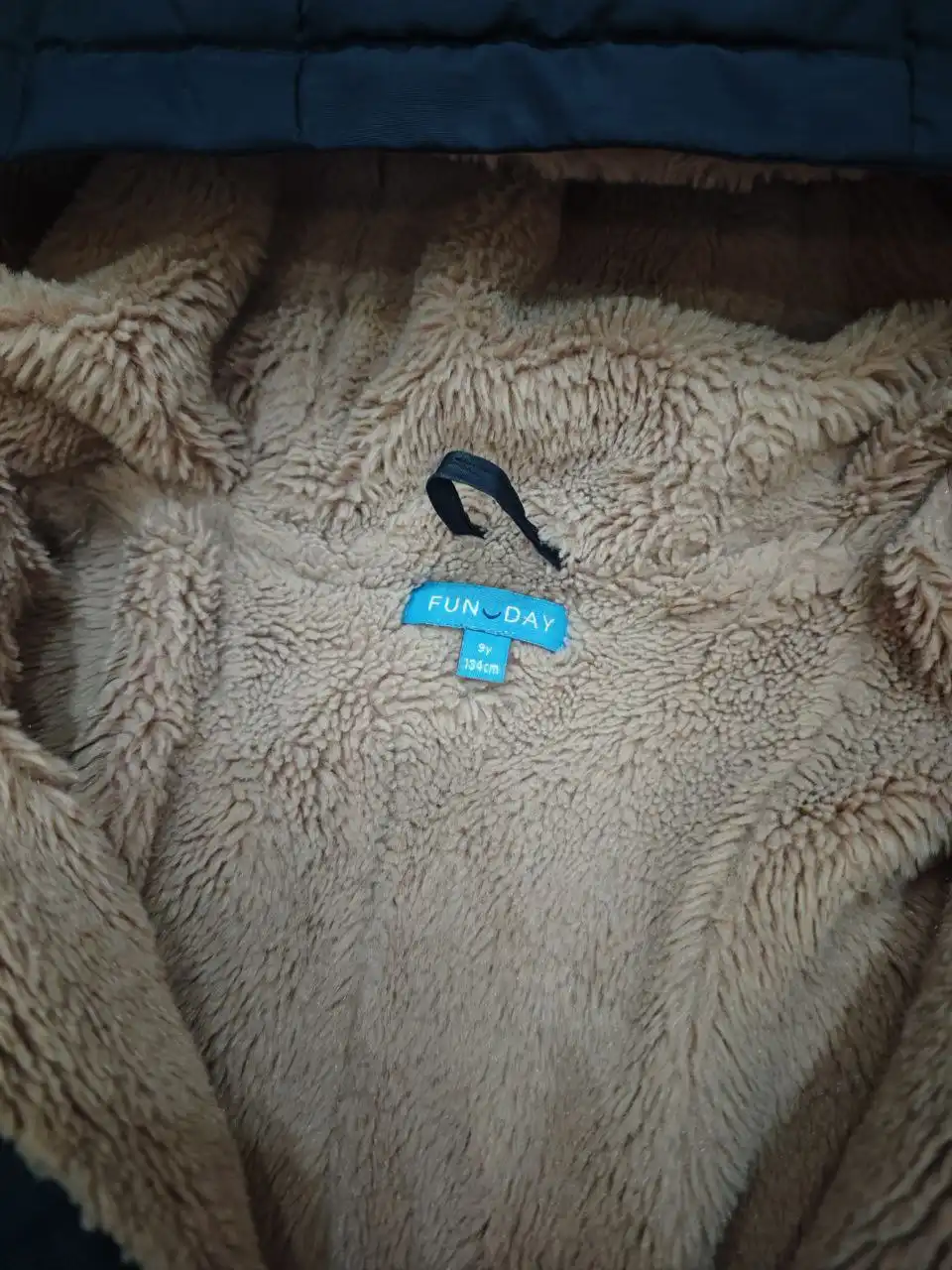 Пуховик для девочки 134 размер - Детская одежда (Одежда) в Мытищи