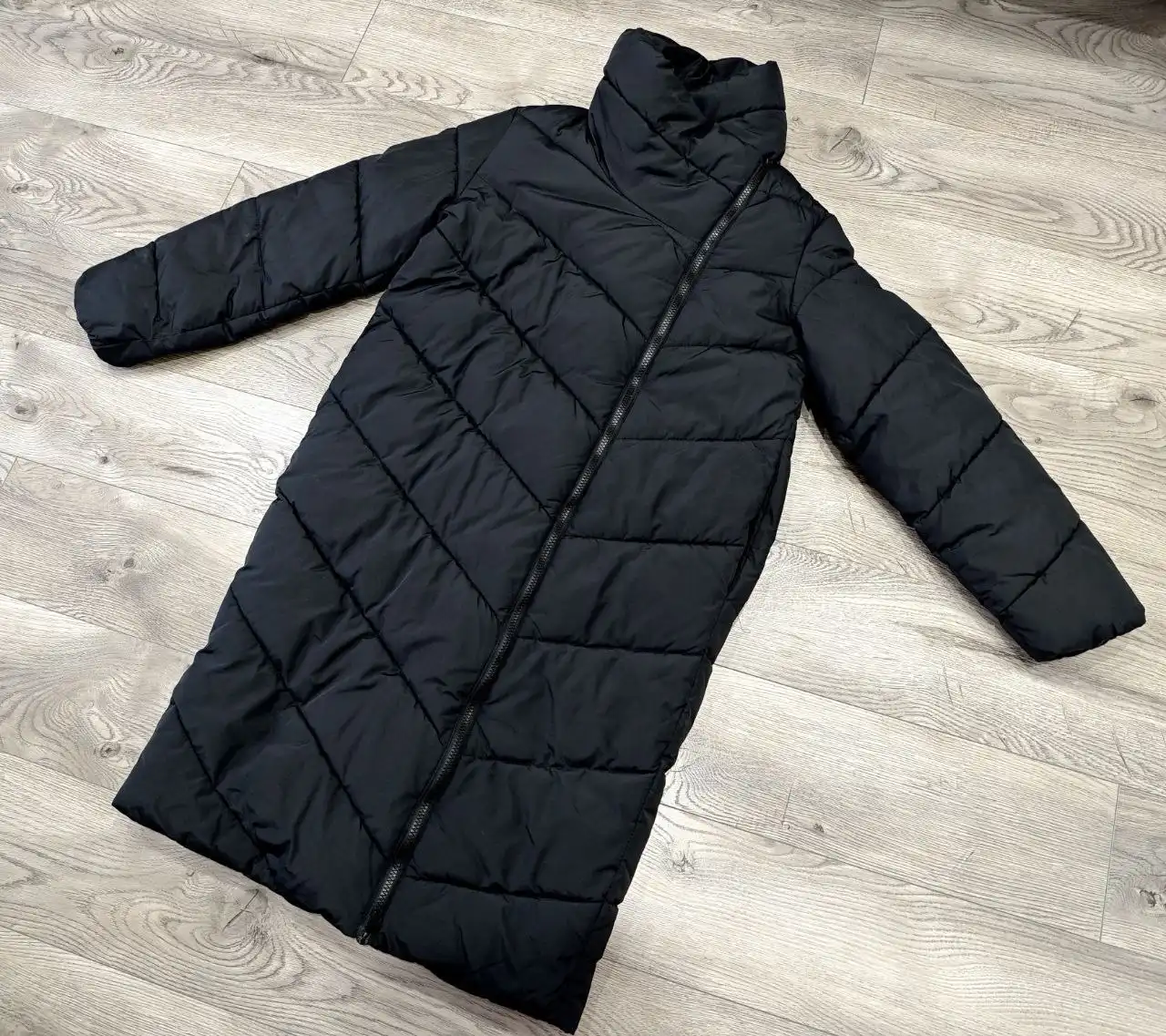 Зимний пуховик бифри 40-44 размер - Верхняя одежда (Одежда) в Мытищи