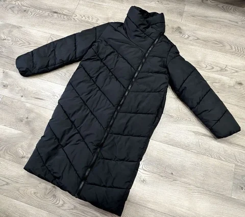 Зимний пуховик бифри 40-44 размер - частное объявление в Мытищи