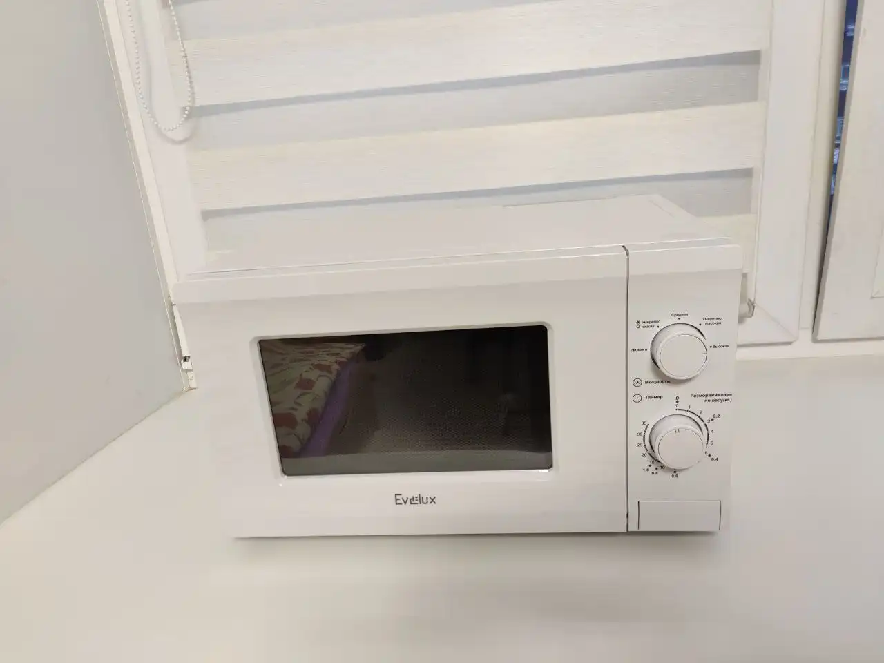 Продам микроволновую печь в Королеве - Бытовая техника (Барахолка) в Королев