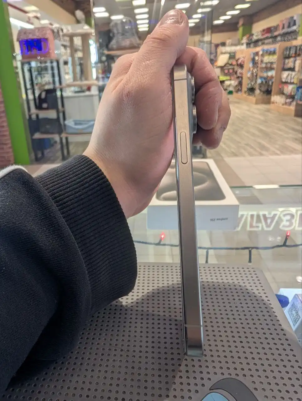 iPhone 15 Pro Max 256GB в идеальном состоянии - Смартфоны (Электроника) в Мытищи