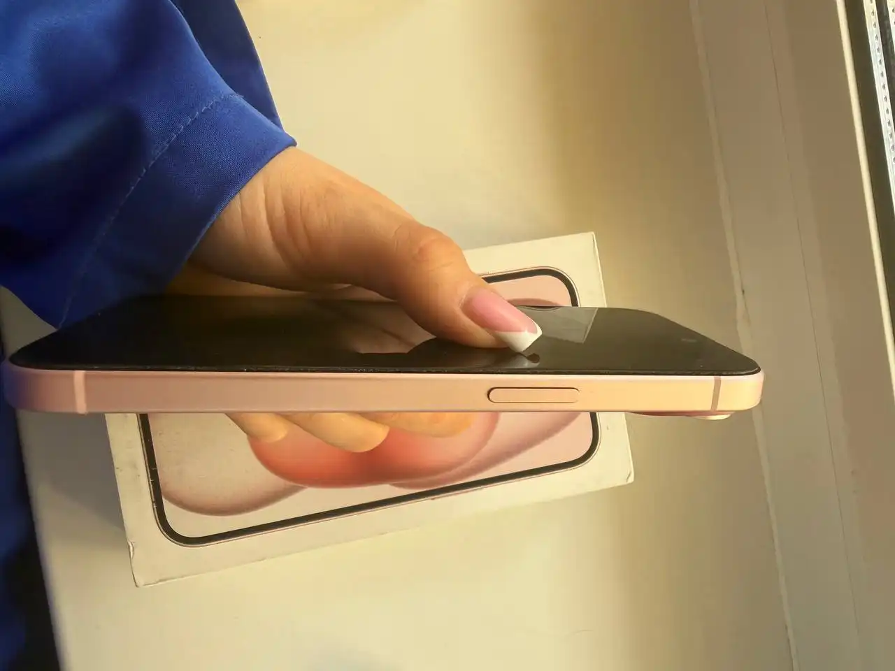 iPhone 15 256Gb pink в отличном состоянии - Телефоны (Электроника) в Мытищи