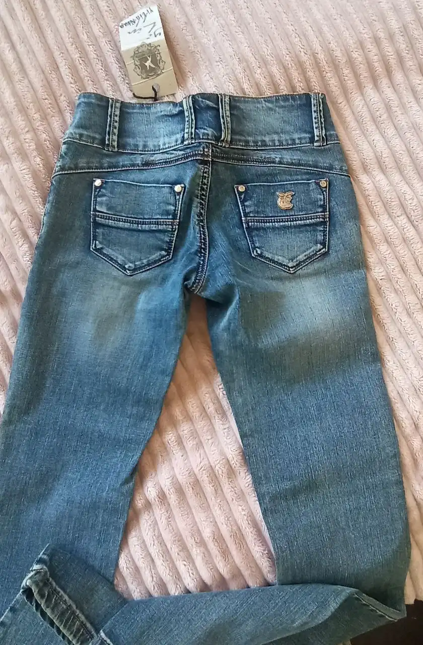 Новые джинсы размер 25 с биркой - Джинсы (Одежда) в Мытищи