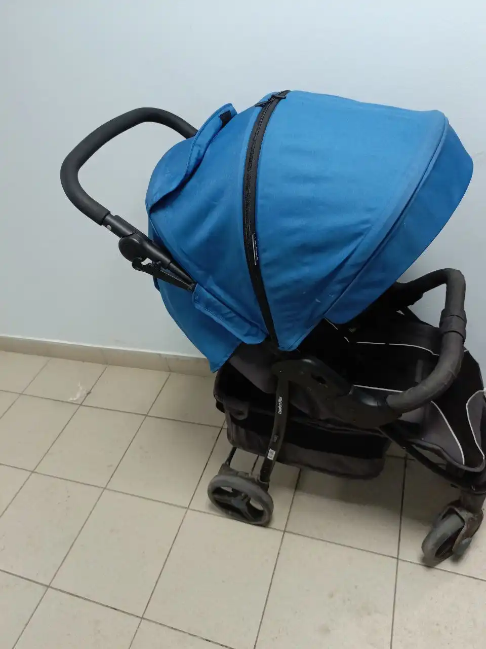 Продаётся прогулочная коляска - Коляски (Товары для детей) в Мытищи