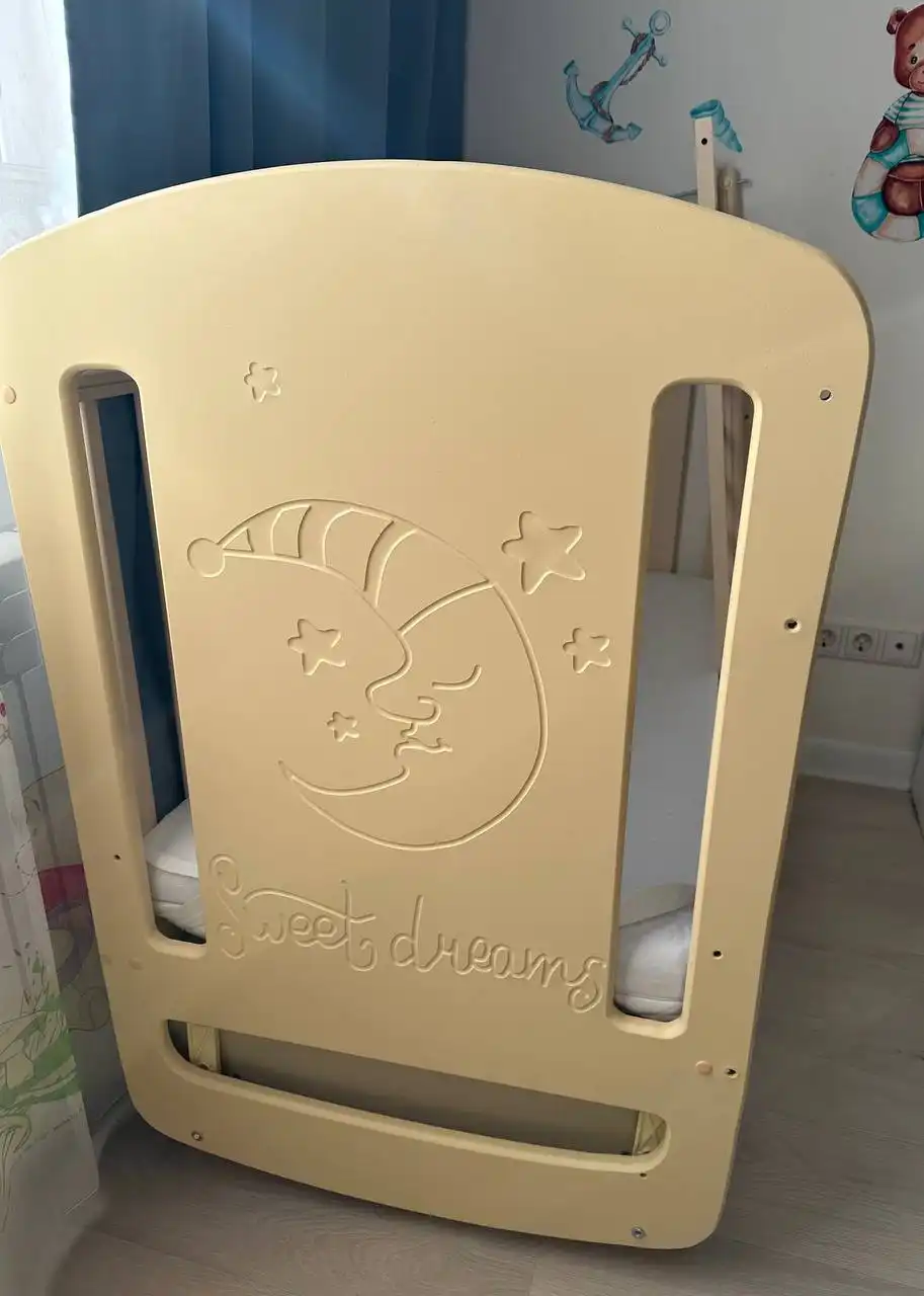 Продам кроватку слоновая кость с 2 матрасами - Мебель для детей (Товары для детей) в Королёв