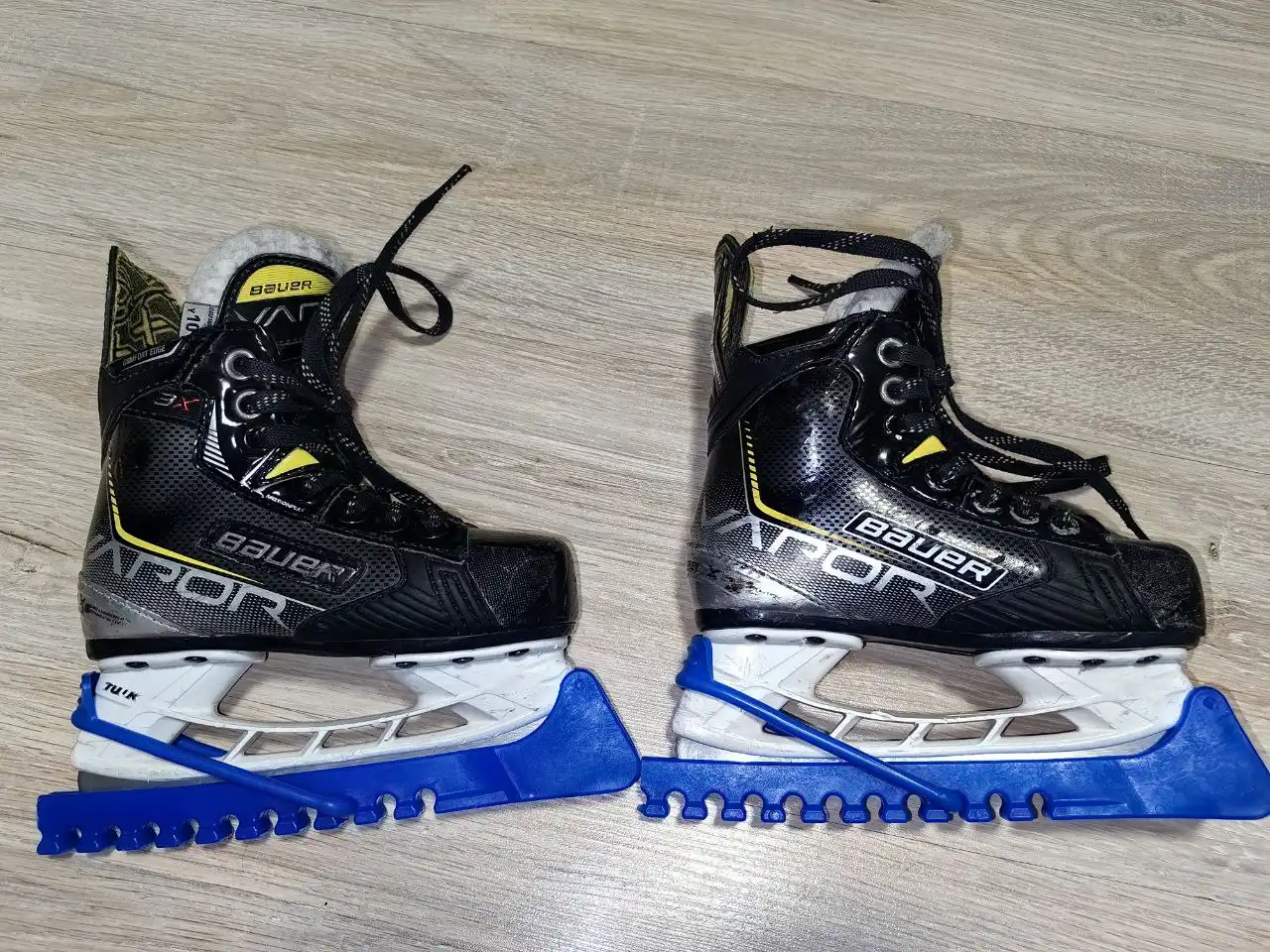 Продам хоккейные коньки Bauer yth 10 отличное состояние - Спортивный инвентарь (Хобби и отдых) в Королёв или Мытищи